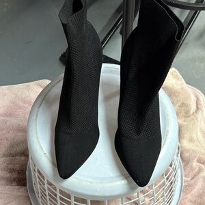 MIA Black Textured Heeled Boots